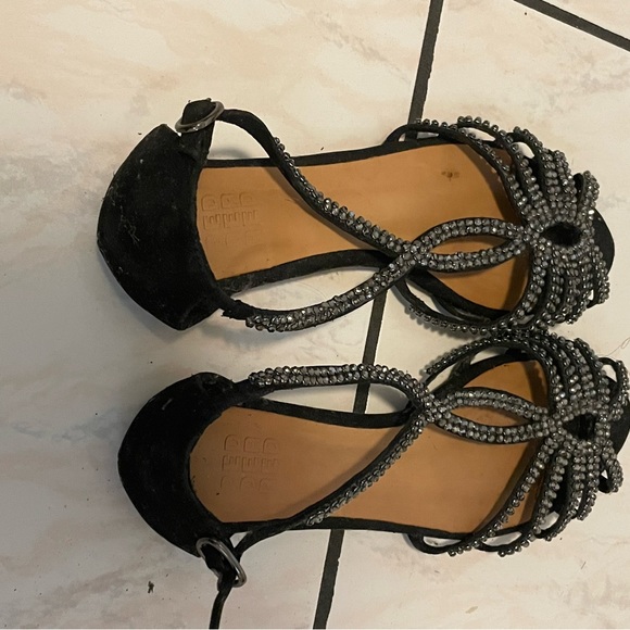 Sandals - Picture 2 of 3